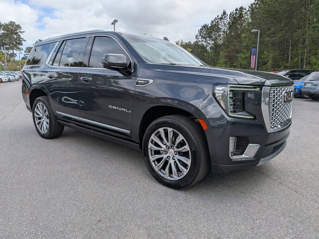 Used 2021 GMC Yukon Denali w/ Denali Ultimate Package image 2