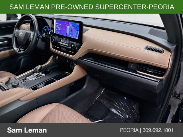 Used 2024 Toyota Grand Highlander AWD Hybrid image 31