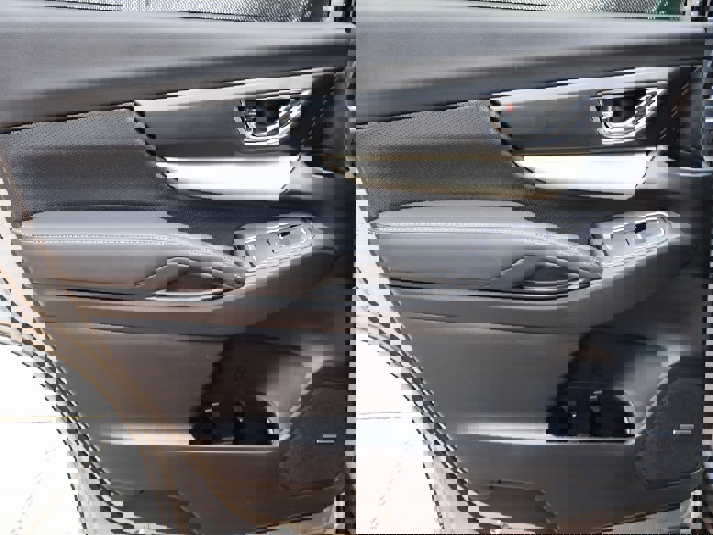 Used 2022 Subaru Ascent Limited w/ Technology Package image 19