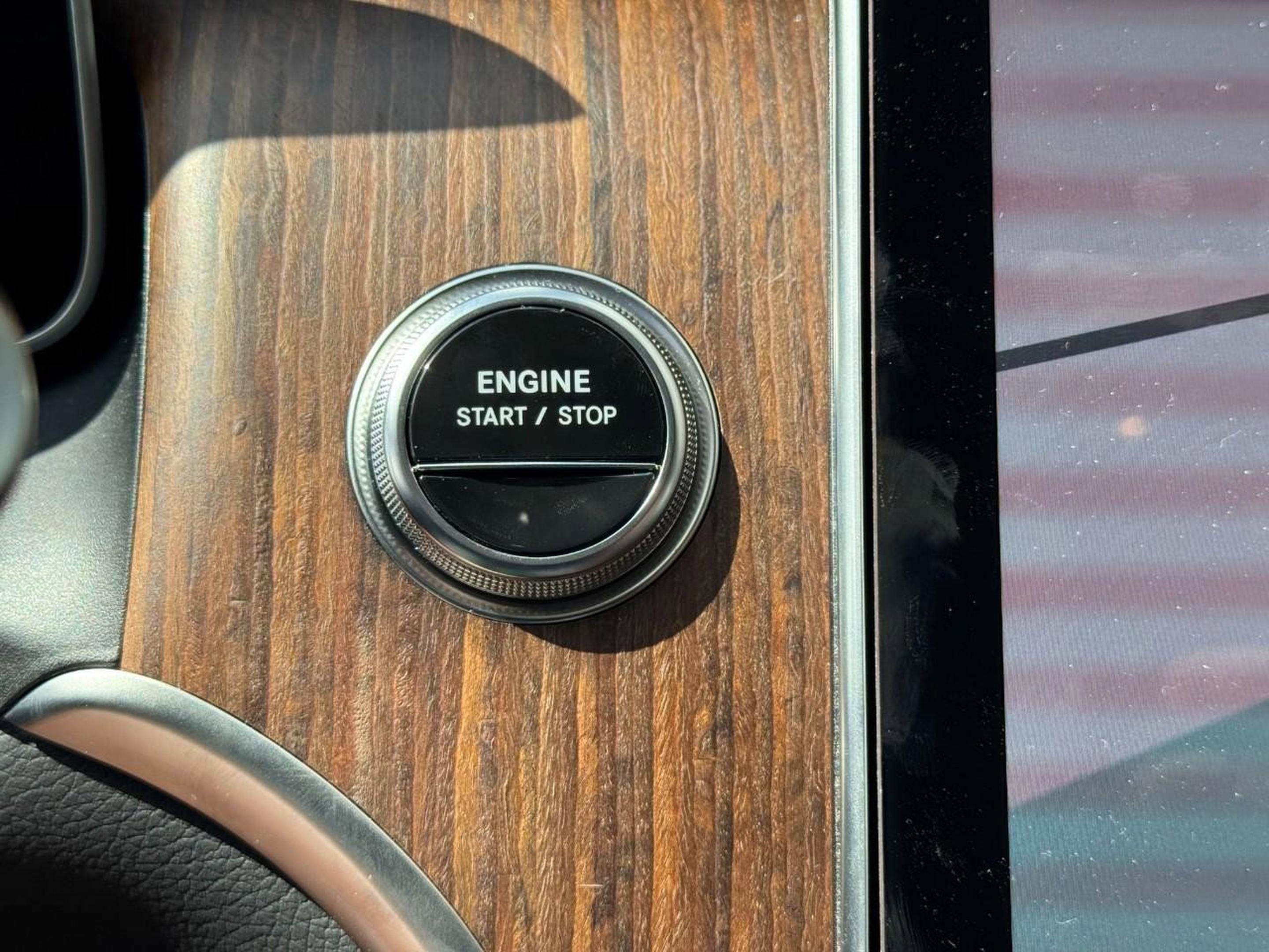 Certified 2025 Mercedes-Benz GLC 350e 4MATIC image 21