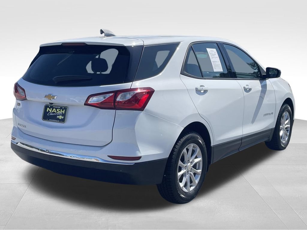 Used 2018 Chevrolet Equinox LS FWD image 3