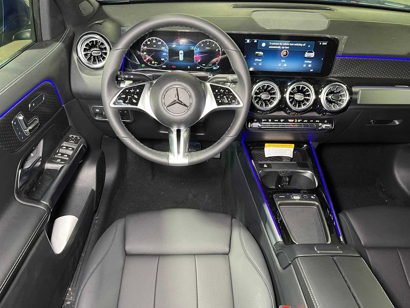 New 2025 Mercedes-Benz GLB 250 4MATIC image 32