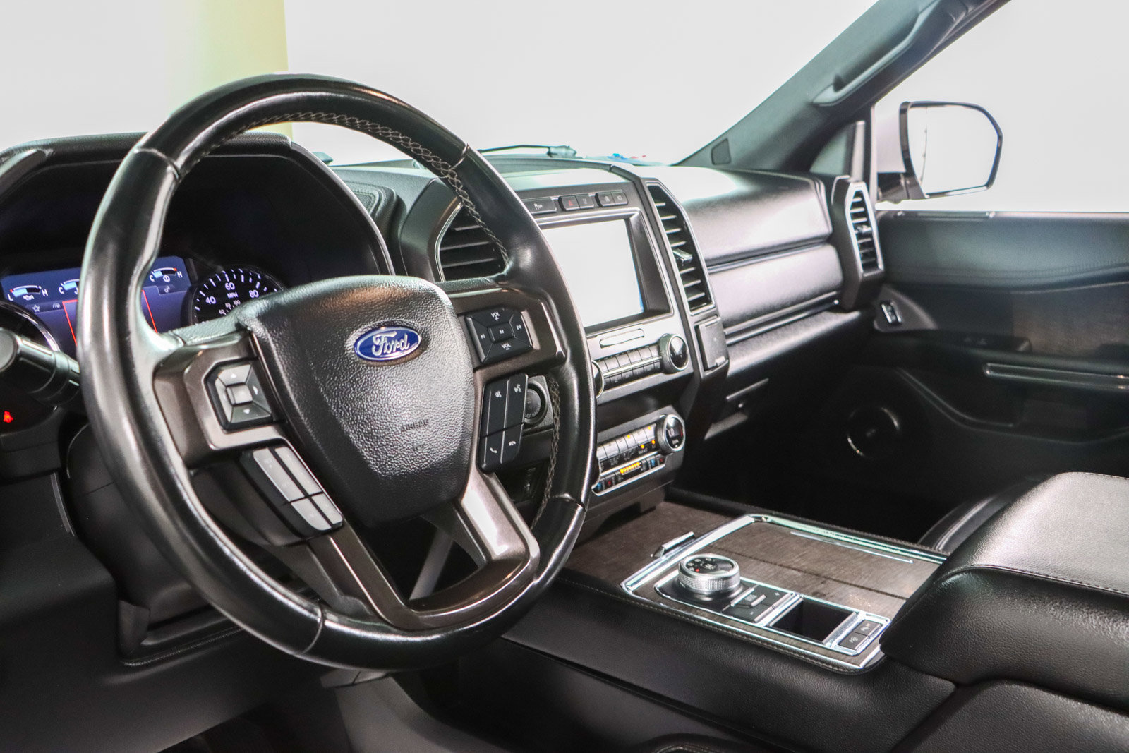 Used 2021 Ford Expedition Limited RWD image 24