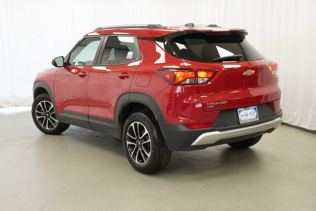 New 2026 Chevrolet TrailBlazer LT w/ Driver Confidence Package AWD/4WD image 2