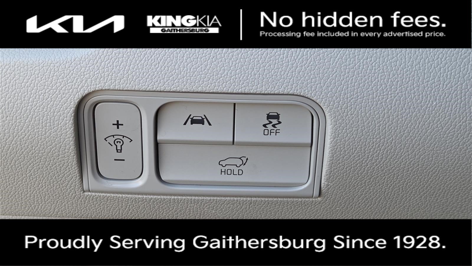 Certified 2023 Kia Sorento SX Prestige w/ Panoramic Sunroof Package AWD/4WD image 17