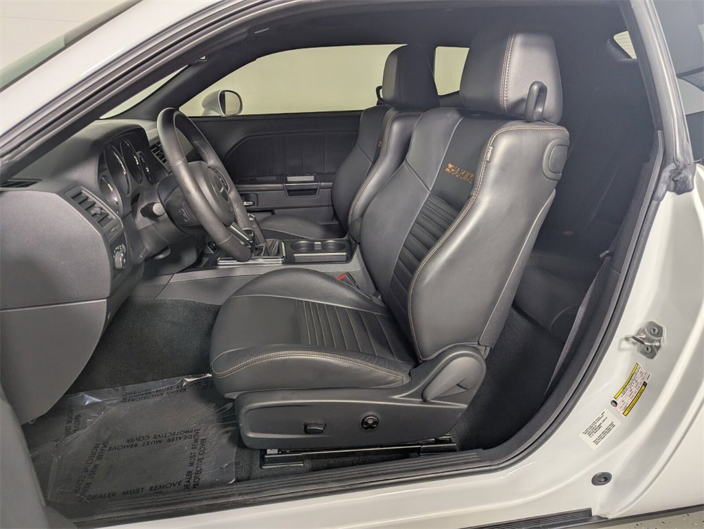 Used 2014 Dodge Challenger R/T image 12