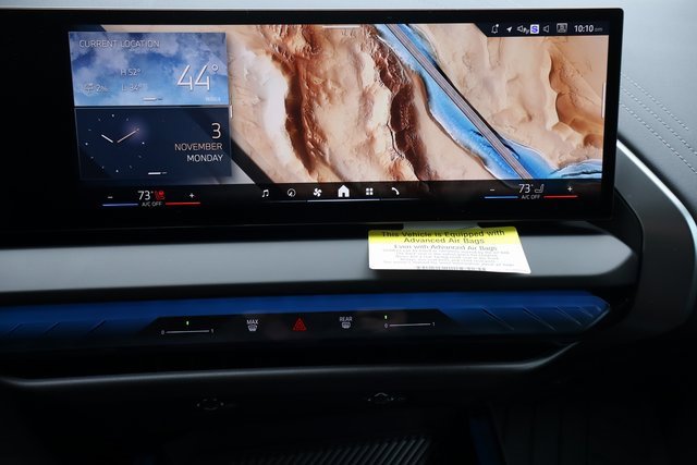 Used 2025 BMW X3 xDrive30i w/ Premium Package image 29