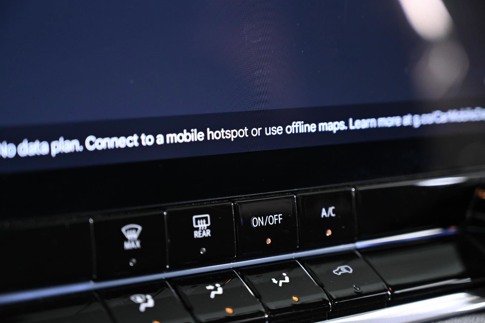 Used 2024 Chevrolet Colorado Trail Boss w/ Advanced Trailering Package image 16