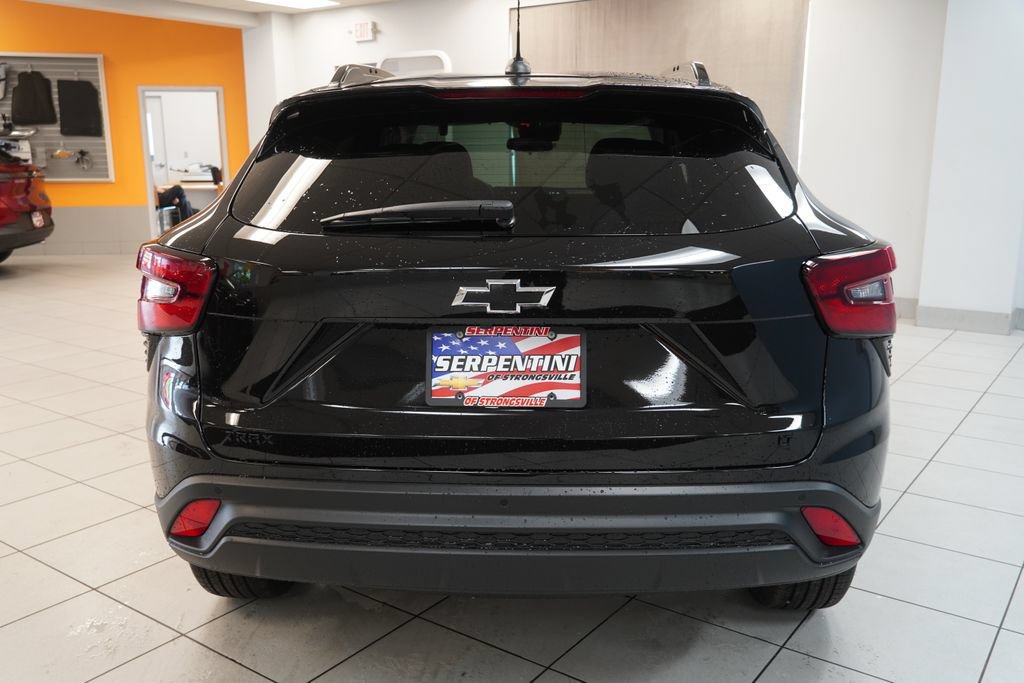 New 2026 Chevrolet Trax LT w/ Driver Confidence Package FWD image 9