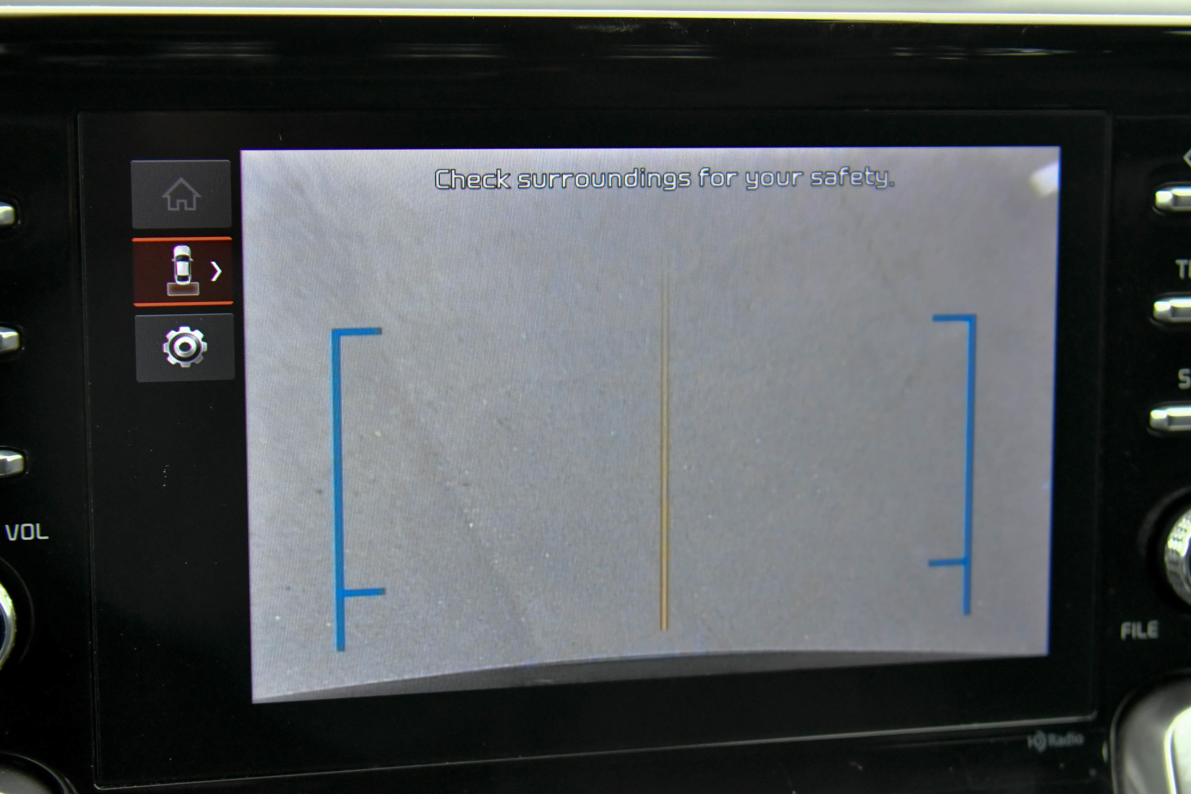 Used 2023 Kia Sorento LX image 19