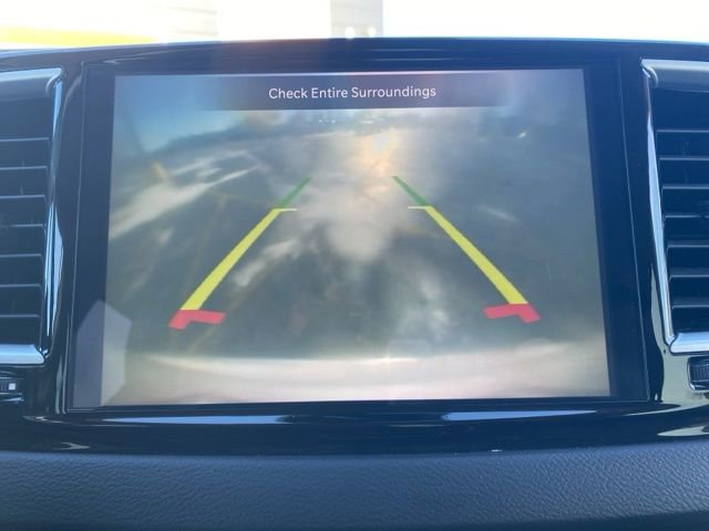 Certified 2023 Chrysler Pacifica Touring-L image 50