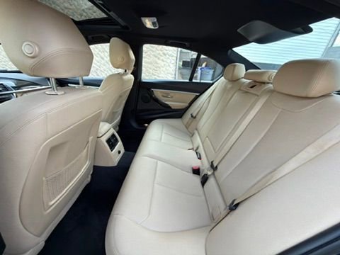 Used 2018 BMW 330i xDrive Sedan image 24