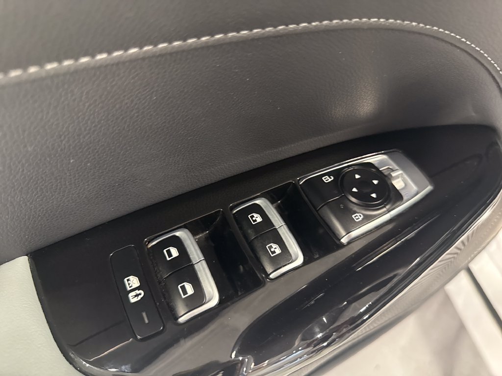 Used 2021 Kia K5 EX w/ EX Premium Package FWD image 32