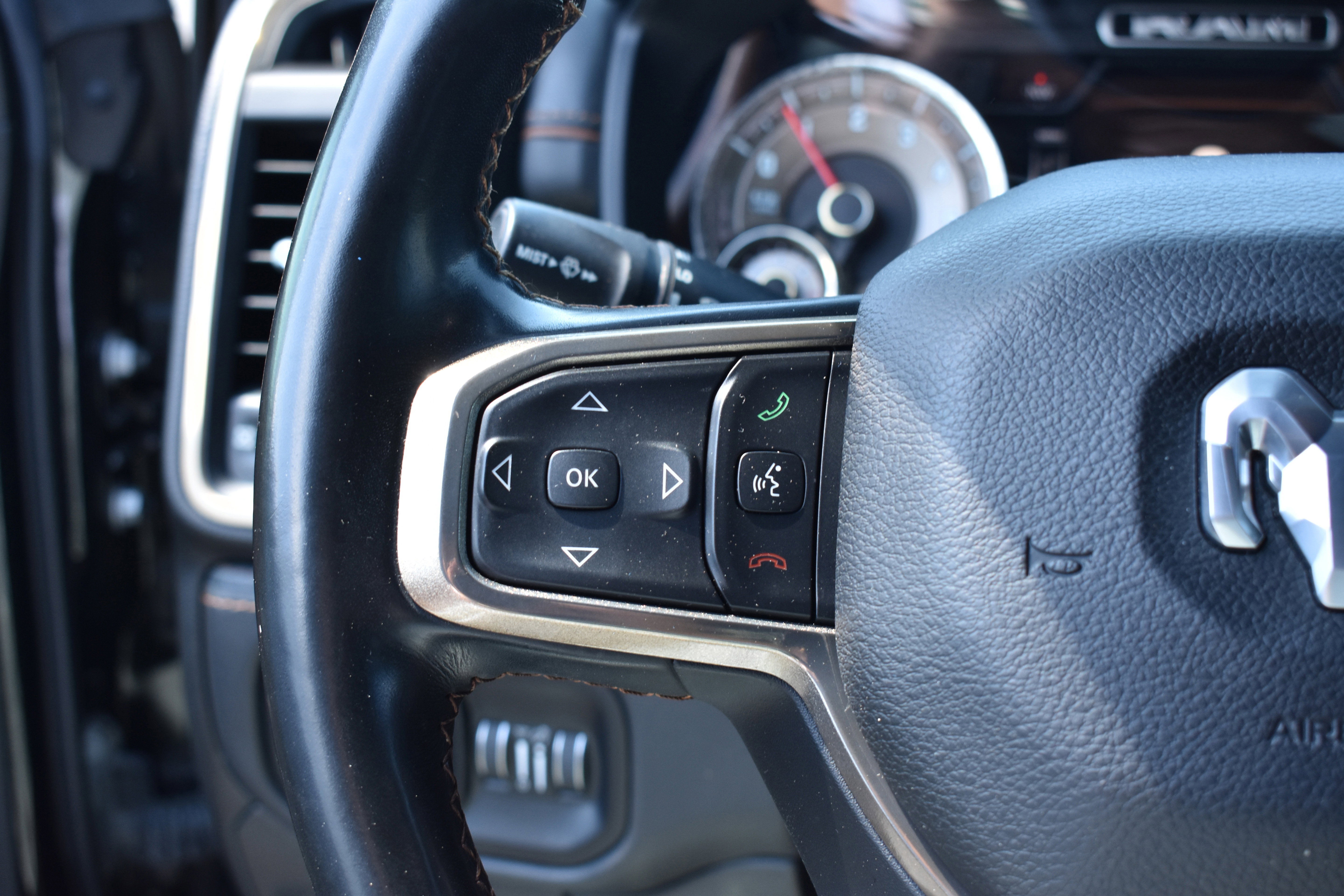 Used 2021 RAM 1500 Limited AWD/4WD image 15