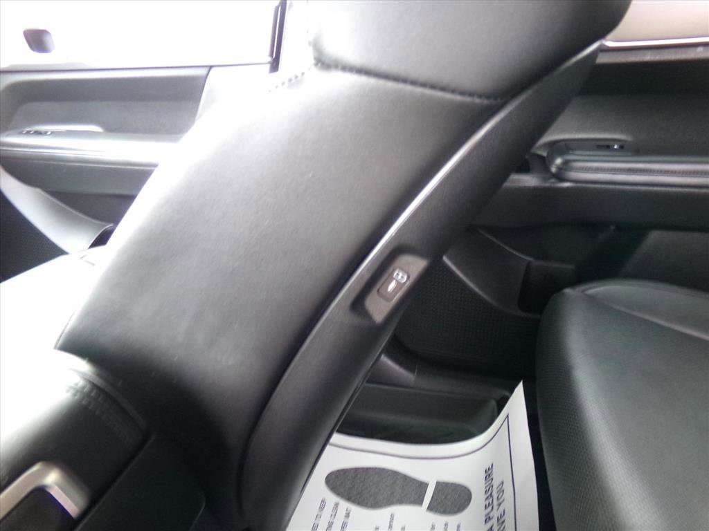 Used 2025 Hyundai Santa Fe SEL image 13