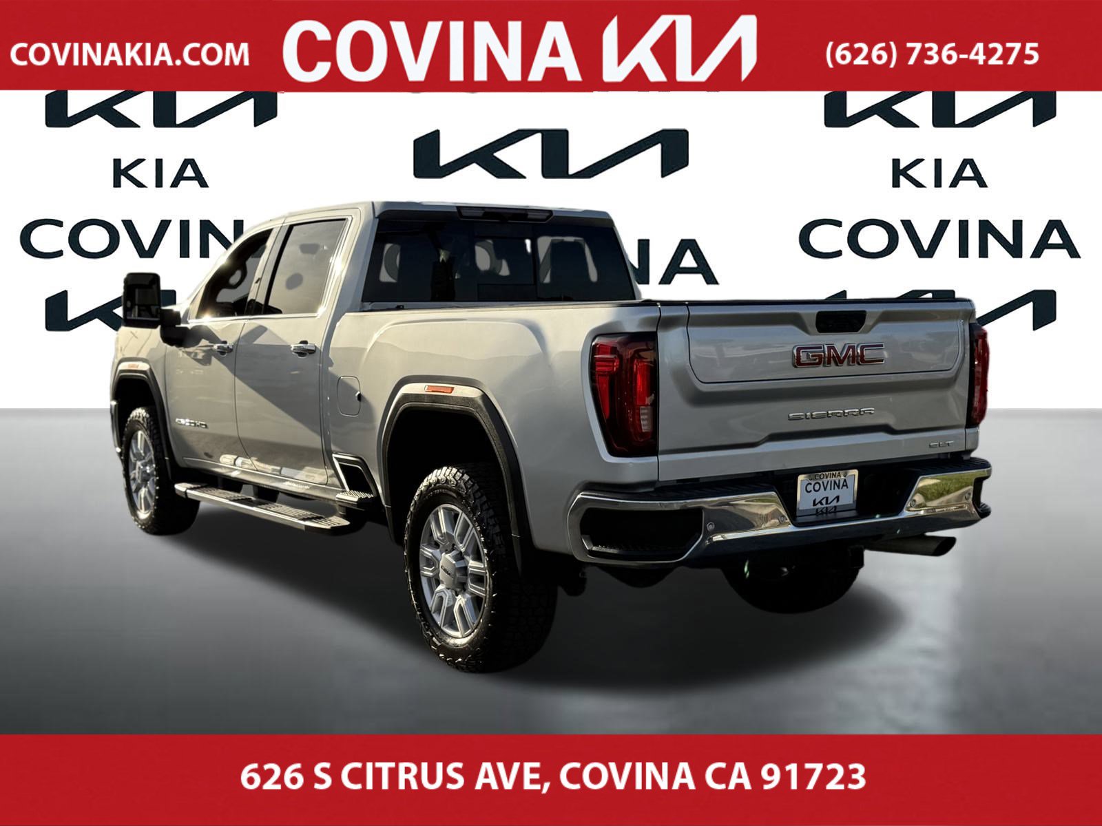 Used 2023 GMC Sierra 2500 SLT w/ SLT Premium Package image 6