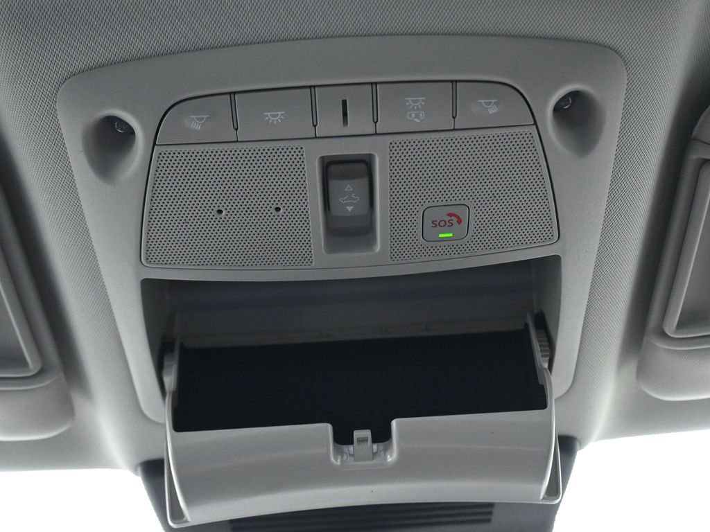 Used 2023 Nissan Armada SL w/ Cargo Package AWD/4WD image 18