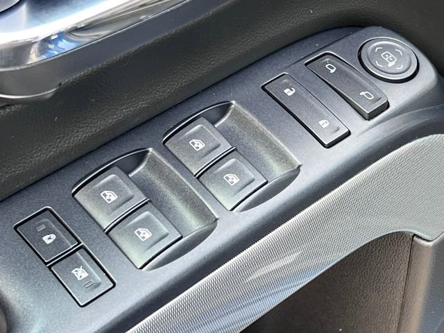 Used 2017 Chevrolet Silverado 1500 LT w/ All Star Edition AWD/4WD image 19