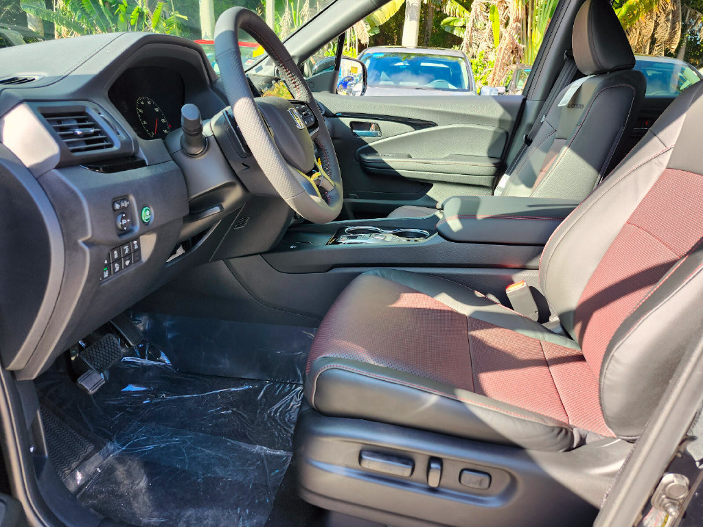 New 2026 Honda Ridgeline Black Edition image 8