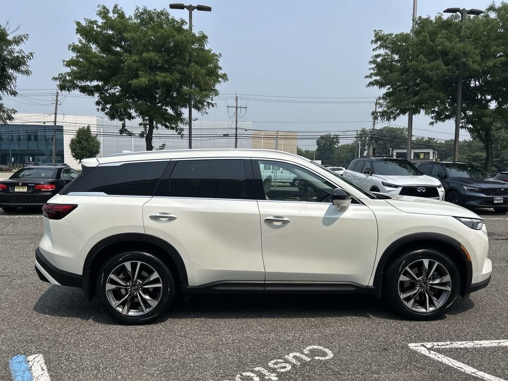 Certified 2023 INFINITI QX60 Luxe w/ Cargo Package AWD/4WD image 9