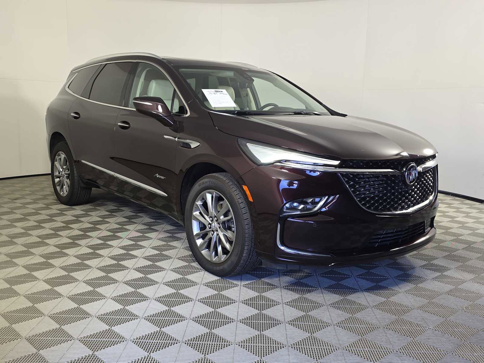 Used 2023 Buick Enclave Avenir w/ Avenir Technology Package image 2