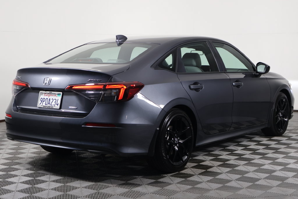 Used 2025 Honda Civic Sport image 4