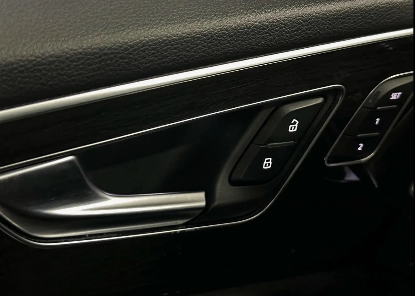 Used 2022 Audi SQ8 Premium Plus w/ Black Optic Package AWD/4WD image 32