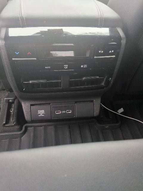 Used 2022 Acura MDX FWD w/ Technology Package image 8