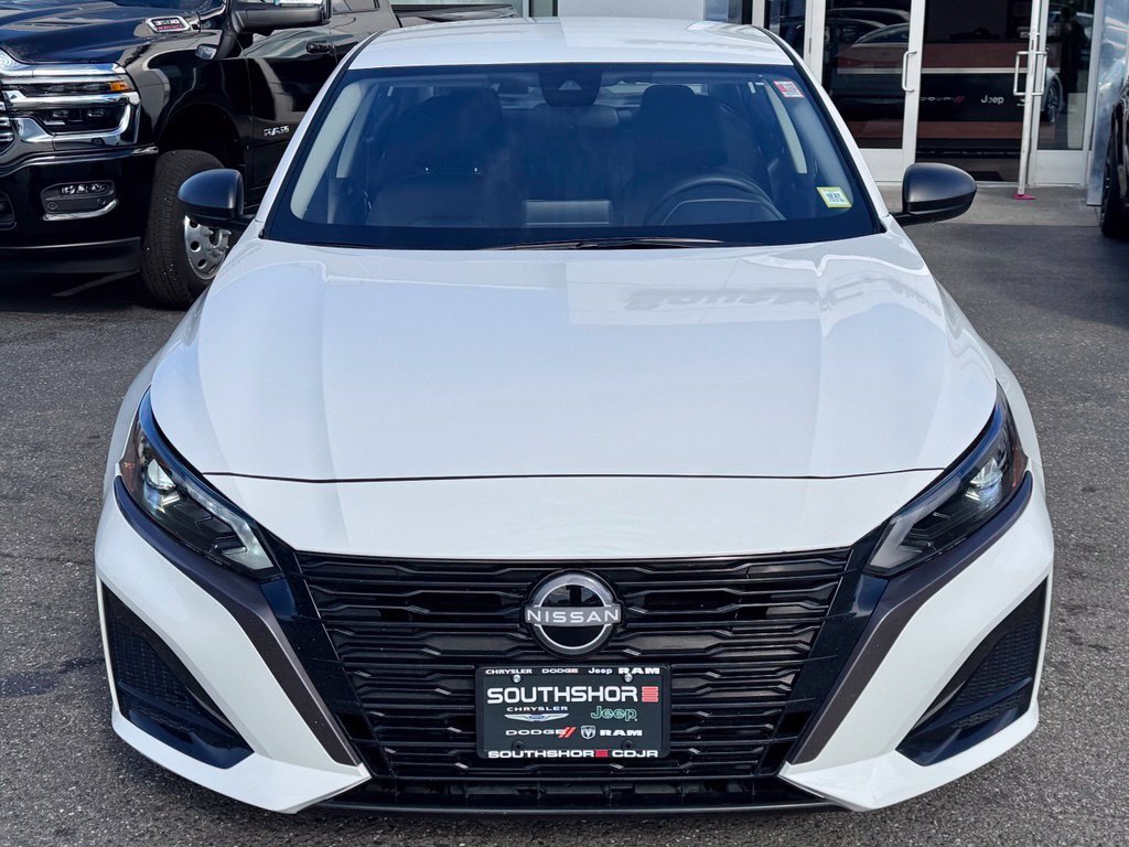Used 2026 Nissan Altima 2.5 SV FWD image 2