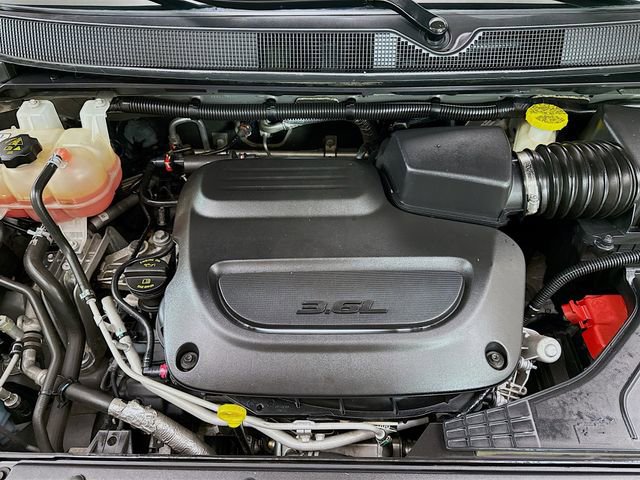 Used 2022 Chrysler Pacifica Touring-L image 30