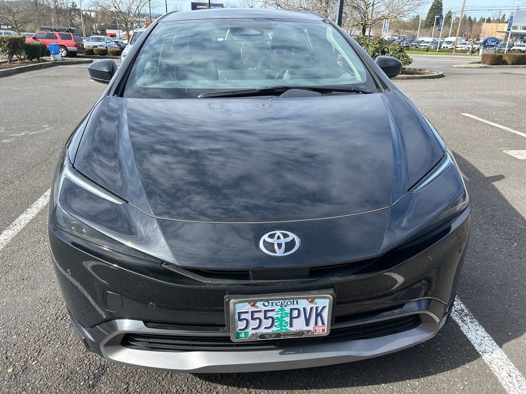 Used 2024 Toyota Prius XLE image 31