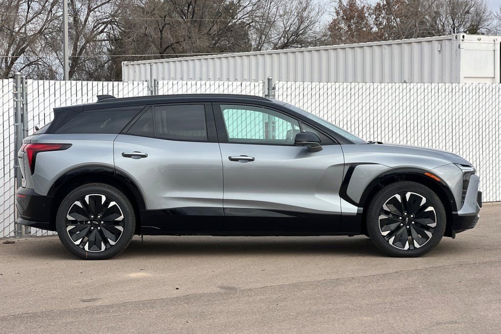New 2026 Chevrolet Blazer EV RS w/ Super Cruise Package image 3