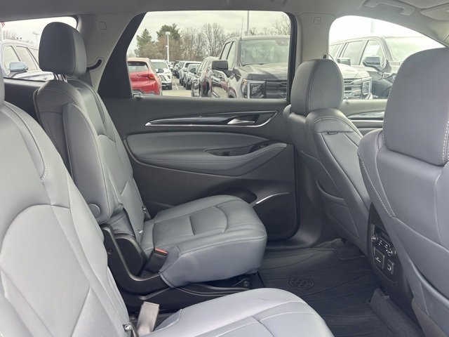 Used 2020 Buick Enclave Premium image 16