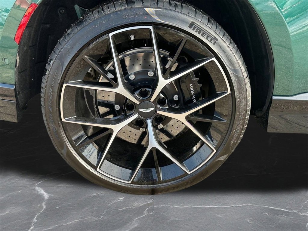 New 2026 Aston Martin DBX 707 image 32