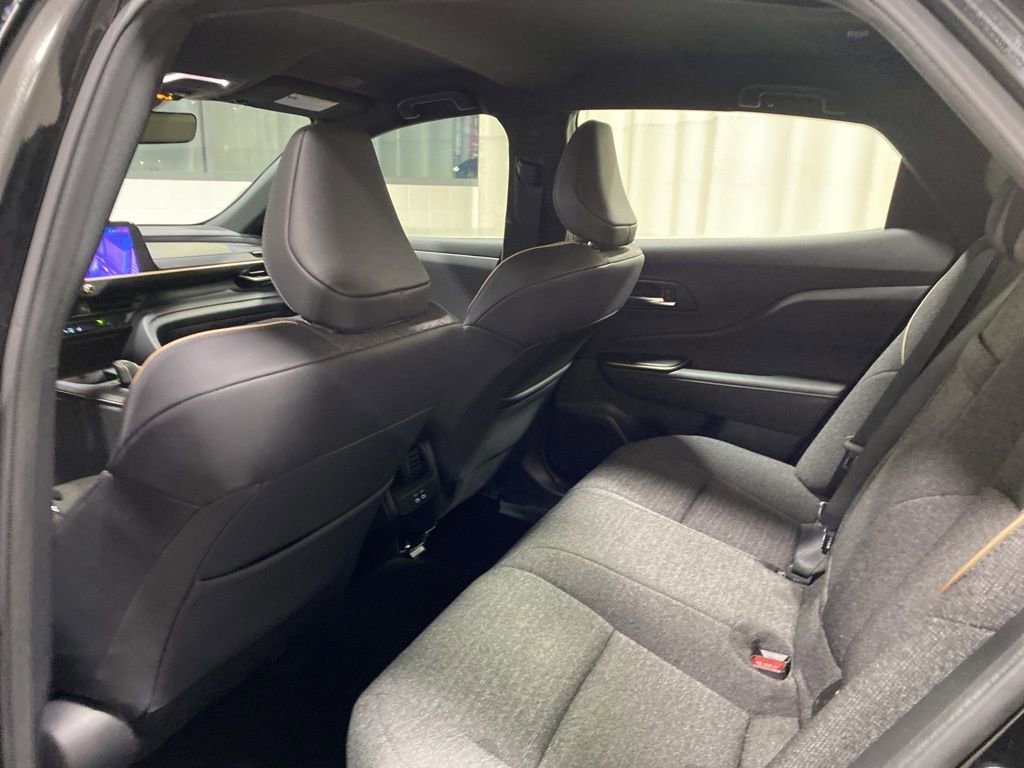 Used 2023 Toyota Crown XLE image 17