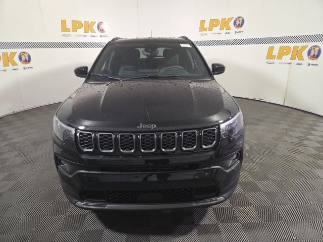 New 2026 Jeep Compass Latitude image 2