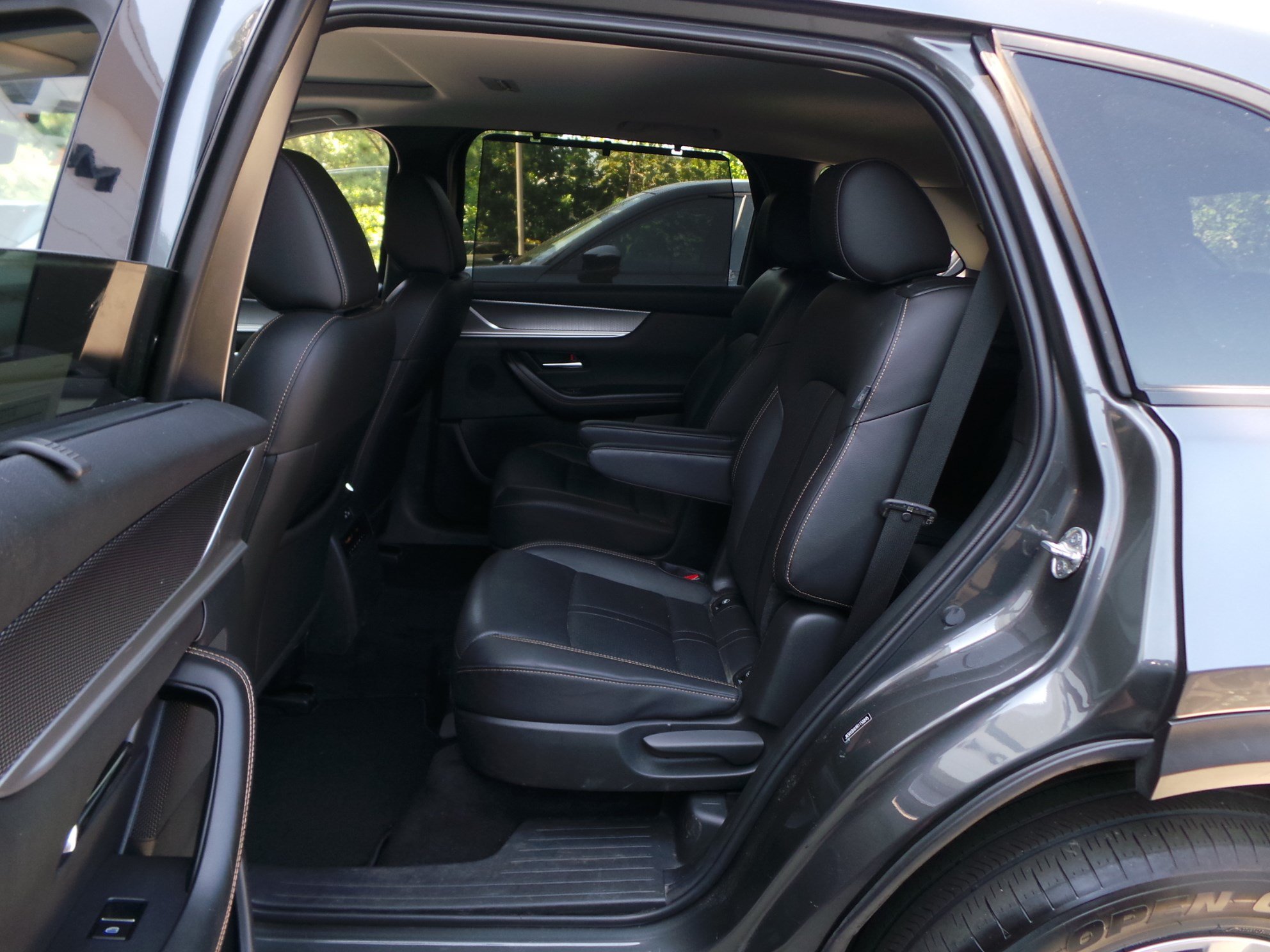 Certified 2024 MAZDA CX-90 Plug-In Hybrid w/ Preferred AWD/4WD image 35