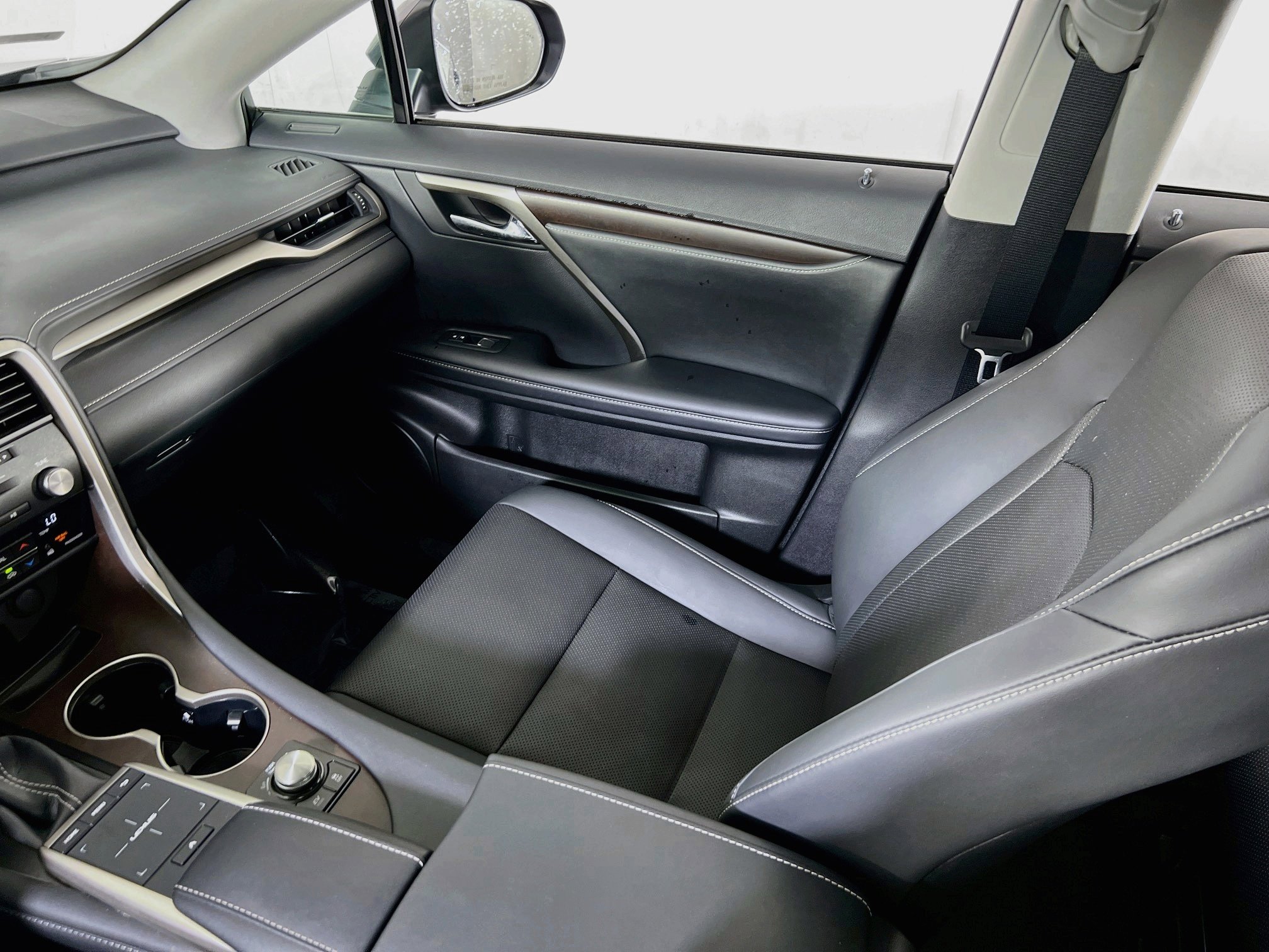 Used 2022 Lexus RX 450h AWD w/ Premium Package image 23