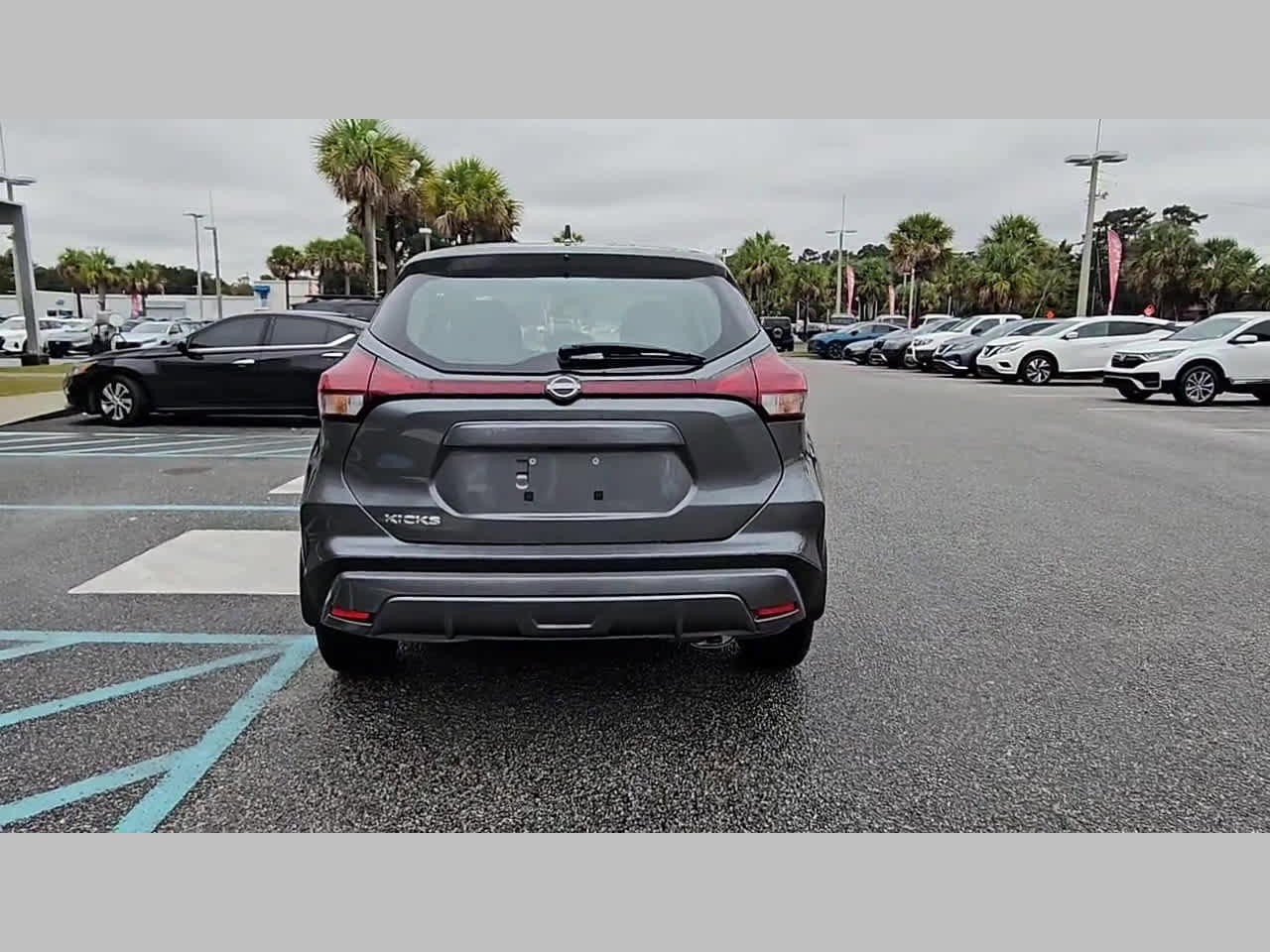 New 2025 Nissan Kicks Play S image 30