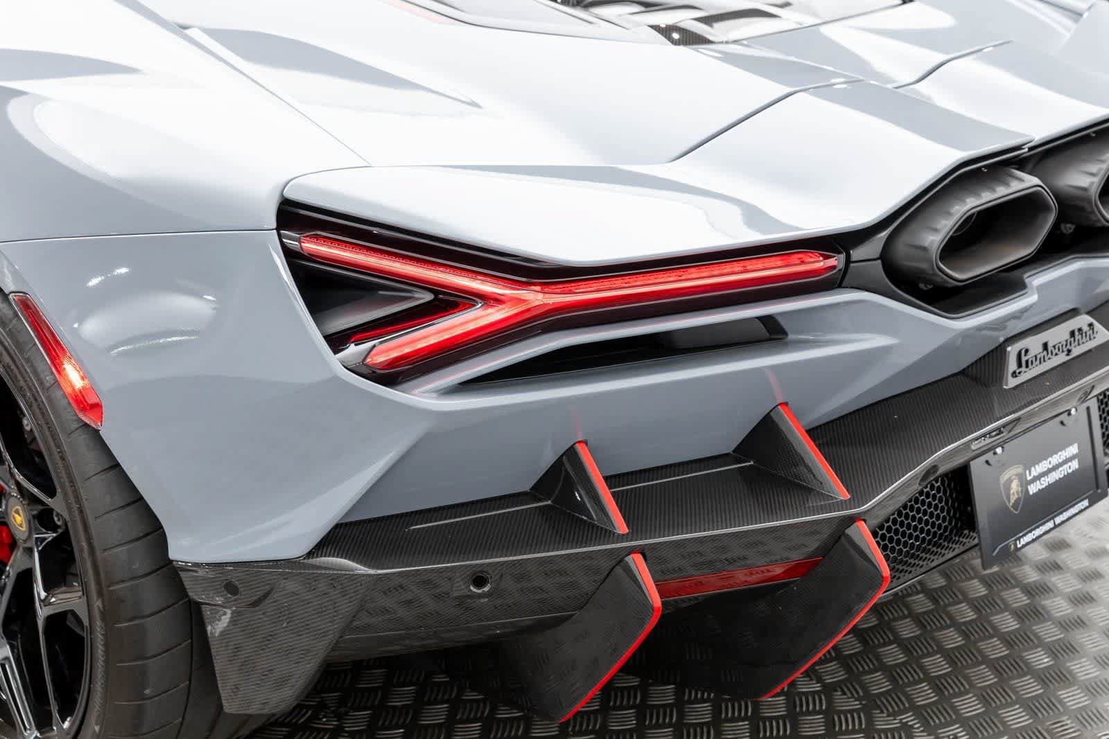 Used 2024 Lamborghini Revuelto AWD/4WD image 50