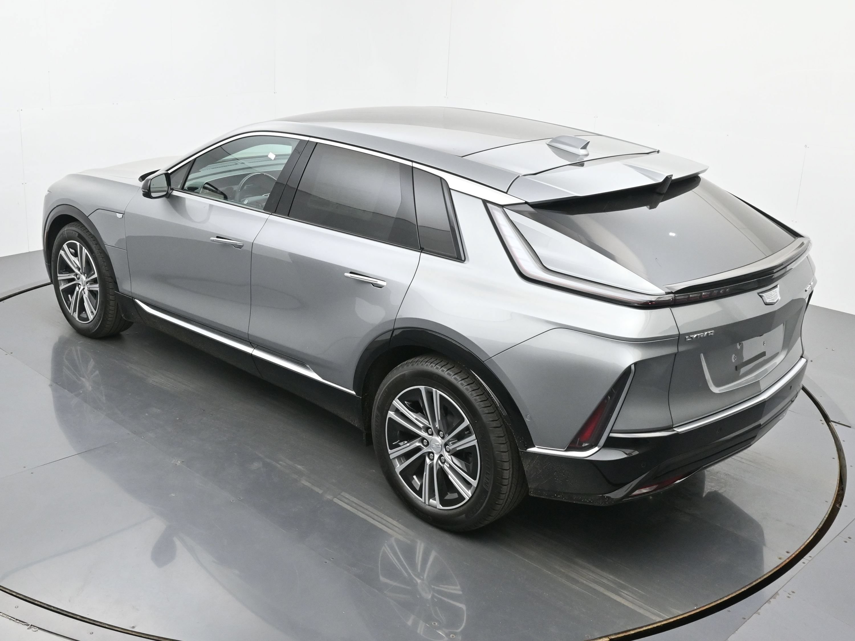 New 2026 Cadillac Lyriq Luxury AWD/4WD image 25