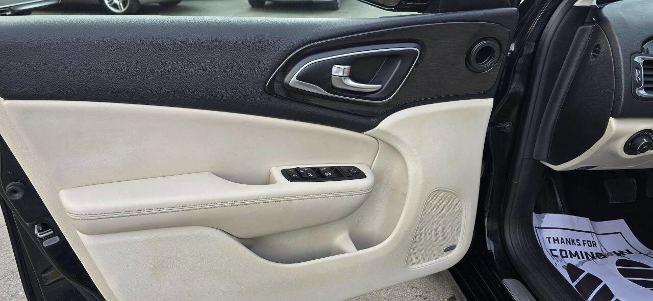 Used 2016 Chrysler 200 C w/ Navigation & Sound Group I image 14