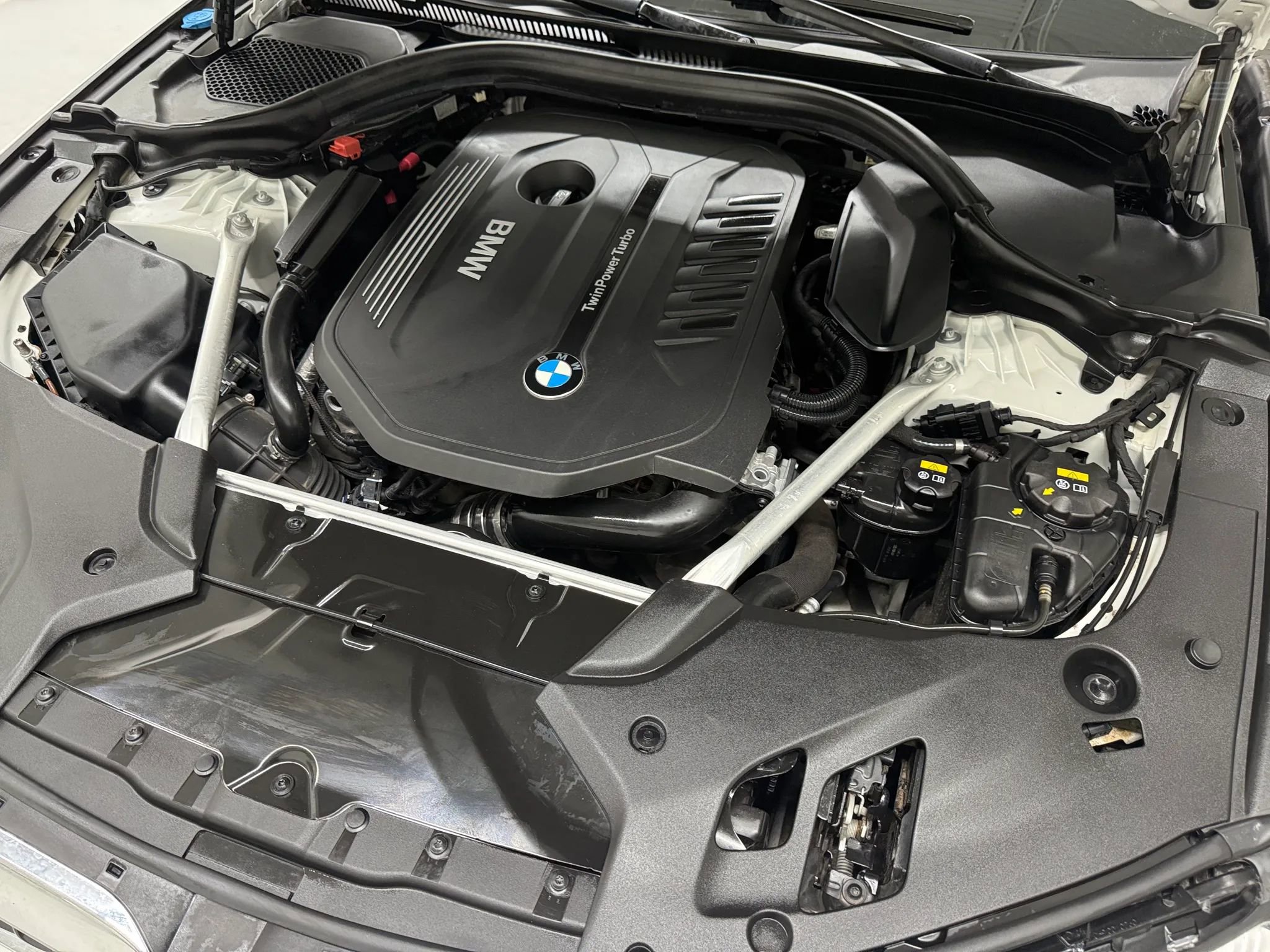 Used 2019 BMW 540i w/ M Sport Package image 49