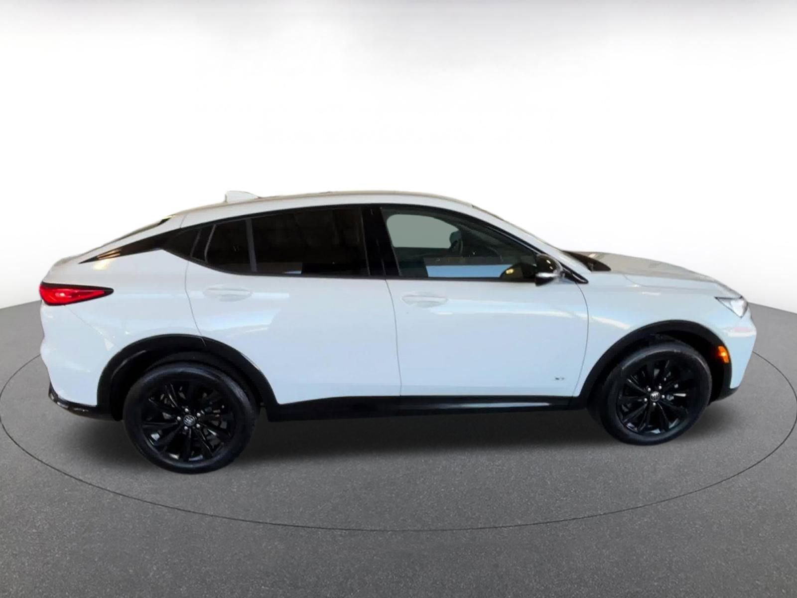 Used 2025 Buick Envista Sport Touring image 16