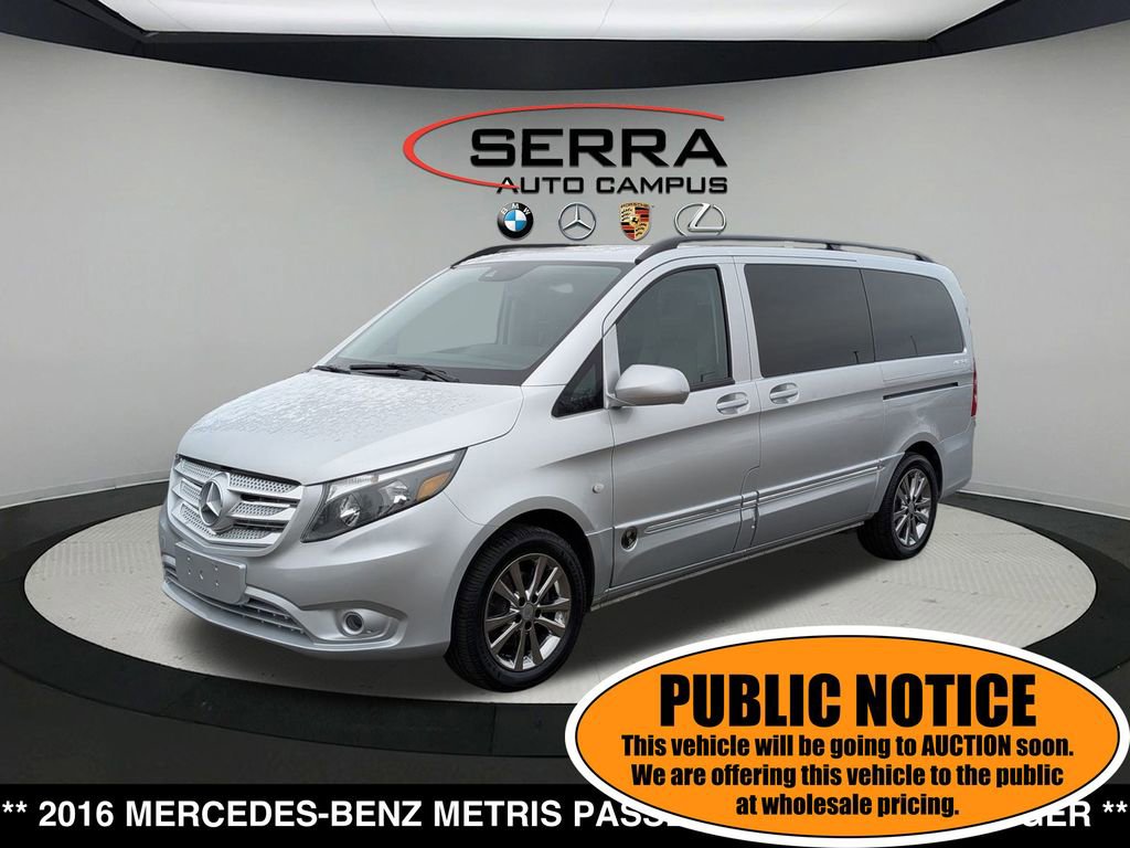 Used 2016 Mercedes-Benz Metris Passenger image 1
