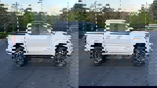 New 2025 Toyota Tacoma TRD Sport image 32