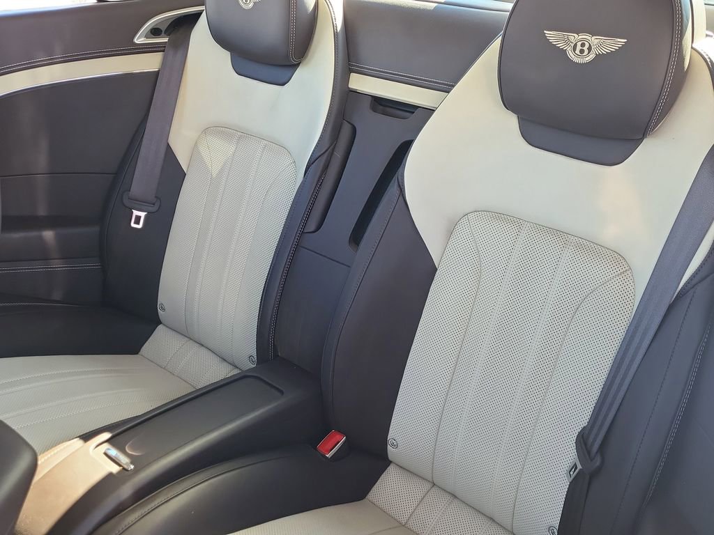 Used 2020 Bentley Continental GT image 11