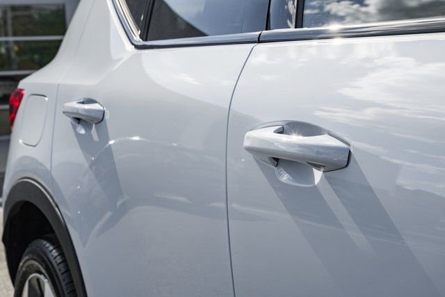 Used 2026 Volvo XC40 B5 Plus w/ Protection Package Premier image 16