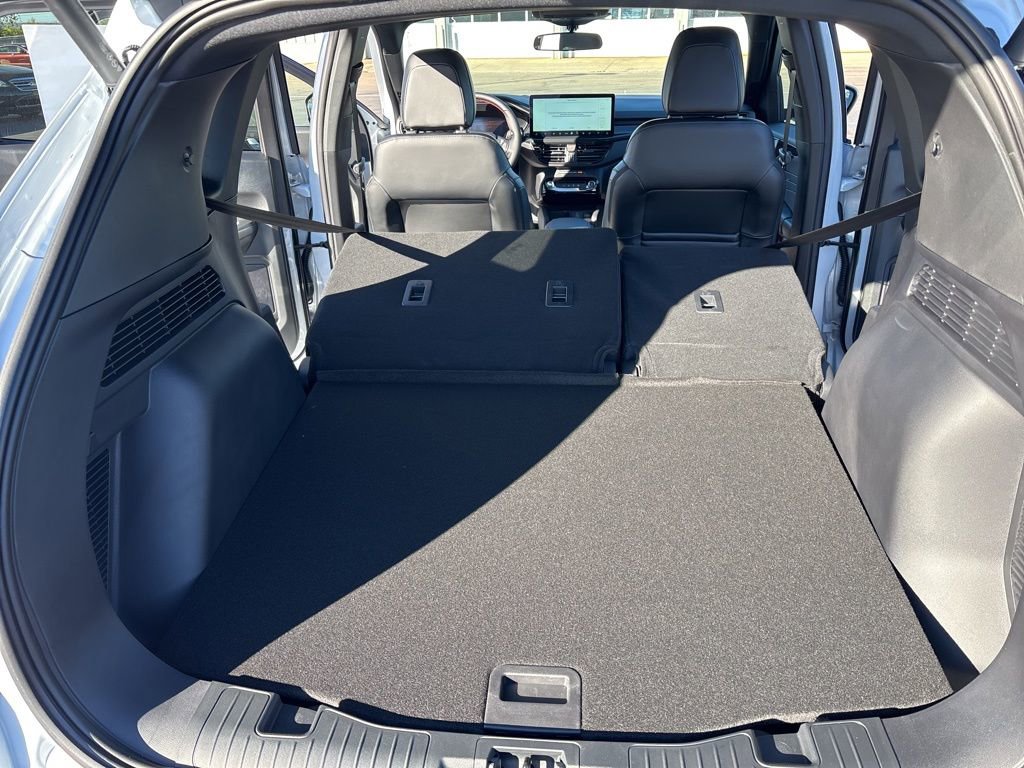 New 2026 Ford Escape ST-Line Select w/ Tech Pack #1 image 34