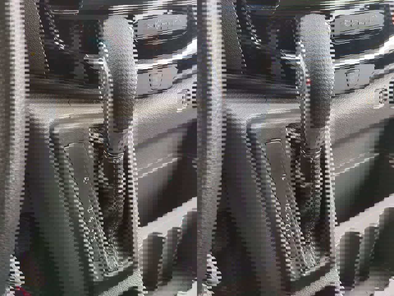 Used 2023 Ford Transit 350 XLT image 31